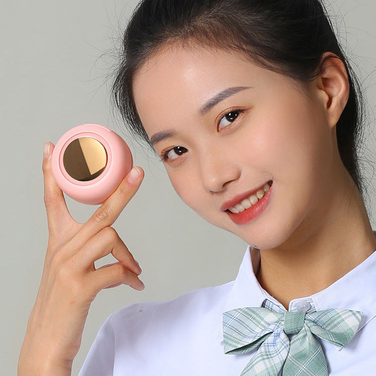 Clip-On Leafless Fan – Hands-Free Cooling Anywhere!